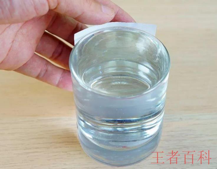玻璃杯如何清洗不留水痕