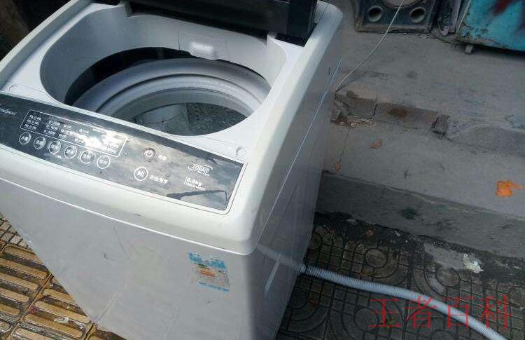 洗衣机脱水响声大怎么维修