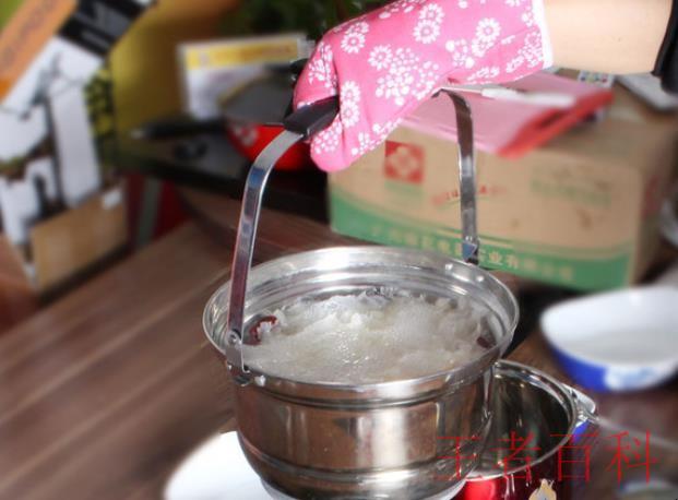 银耳莲子汤做法是什么