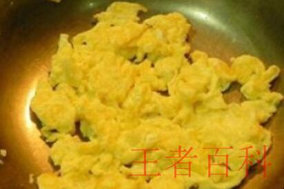 黄花菜炒鸡蛋怎么做