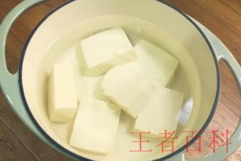 豆腐皮卷肉的家常做法是什么