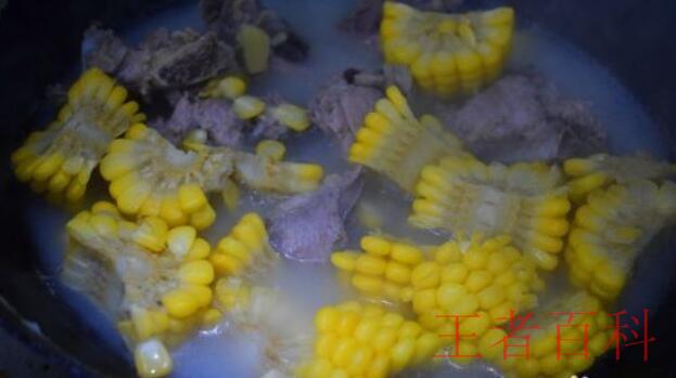 炖玉米排骨汤的流程是什么